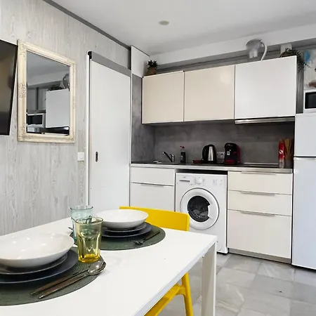 Beachside With Ac Apartament *